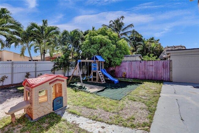 Building Photo - 11854 SW 210th St