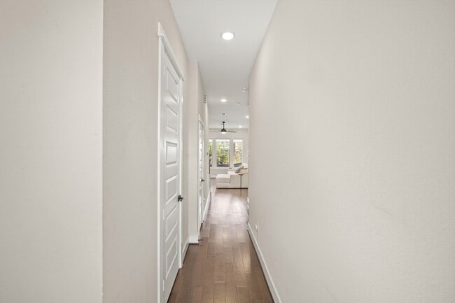 Building Photo - 10936 Keaton Landing Dr