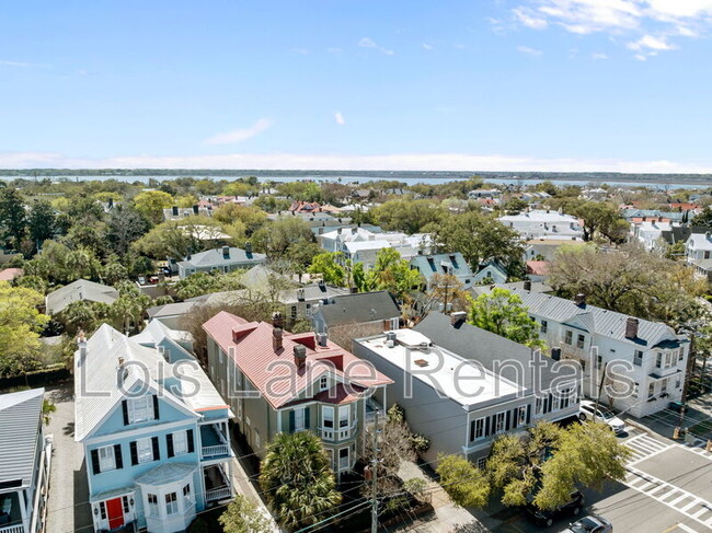 Building Photo - 139 1/2 Broad Street