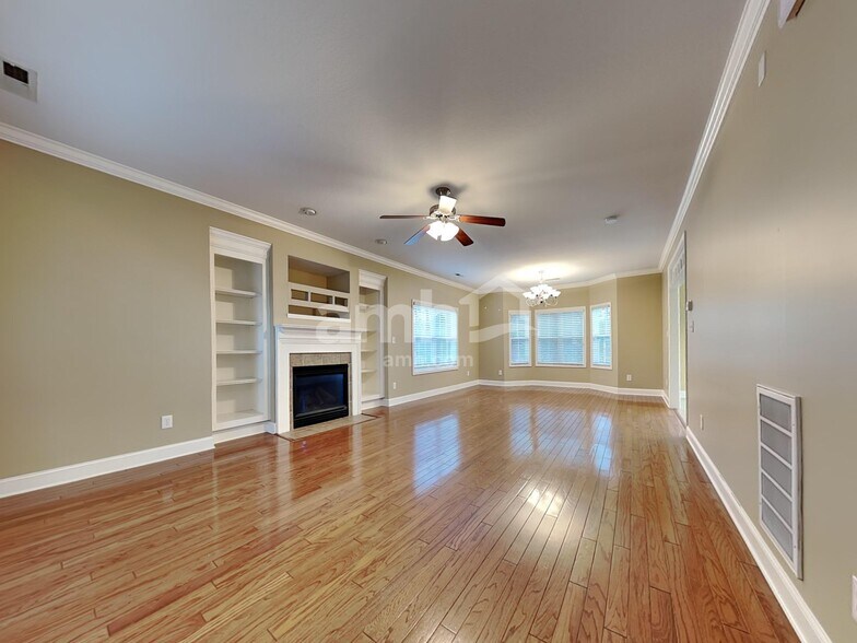 Building Photo - 7017 Wyndham Pointe Ln