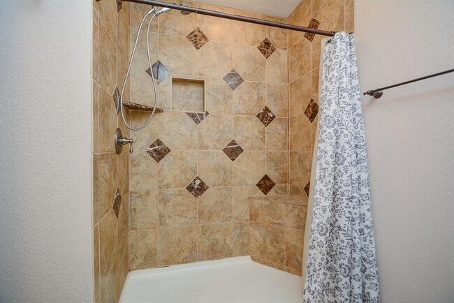 Building Photo - 14911 Wunderlich Dr