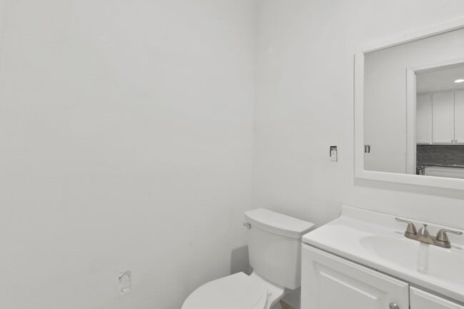 Building Photo - 3123 Deal St