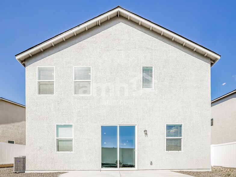 Building Photo - 1515 Inspiration Ln
