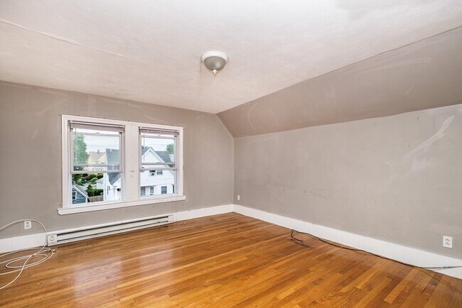 Building Photo - 14-16 Edith Ave-