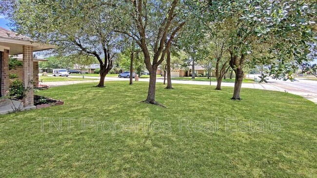 Building Photo - 2901 Pueblo Ct S