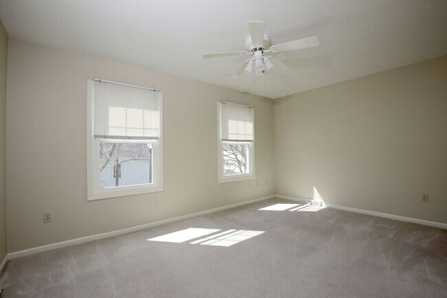 Building Photo - 4391 Archer Rd