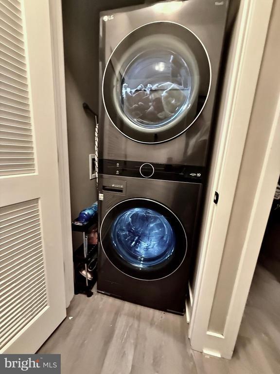 Building Photo - 145 Riverhaven Dr