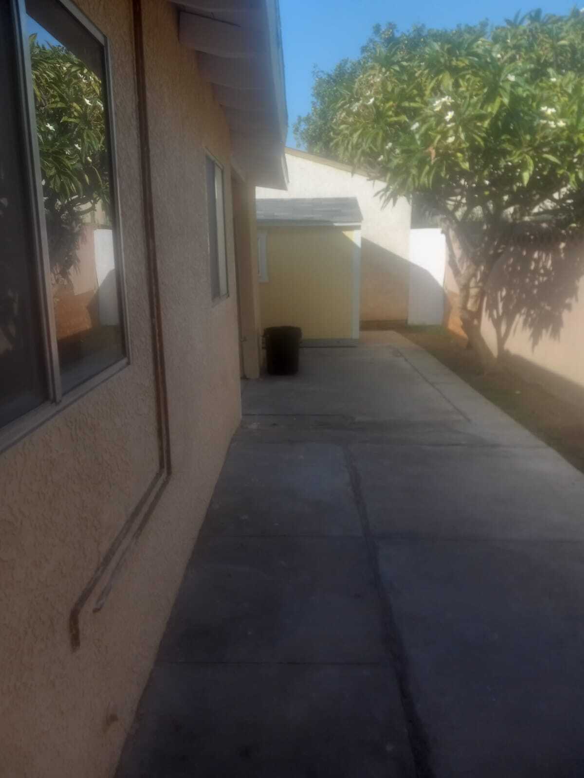 Building Photo - 4109 Live Oak St