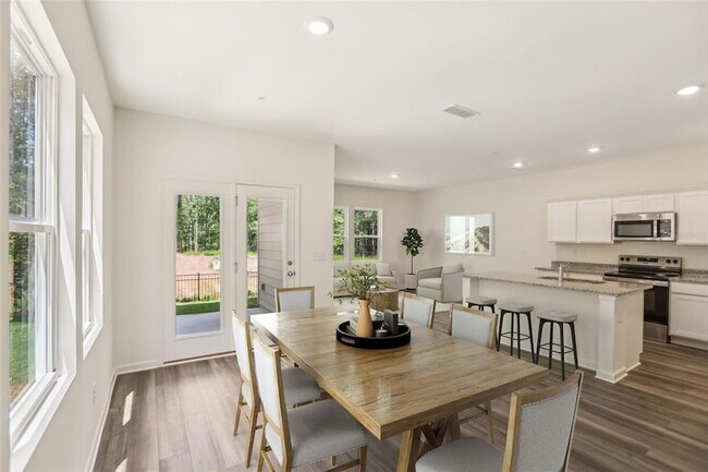 Building Photo - 2591 Grey Hawk Dr