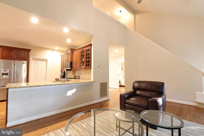 Building Photo - 6732 Rock Brook Dr