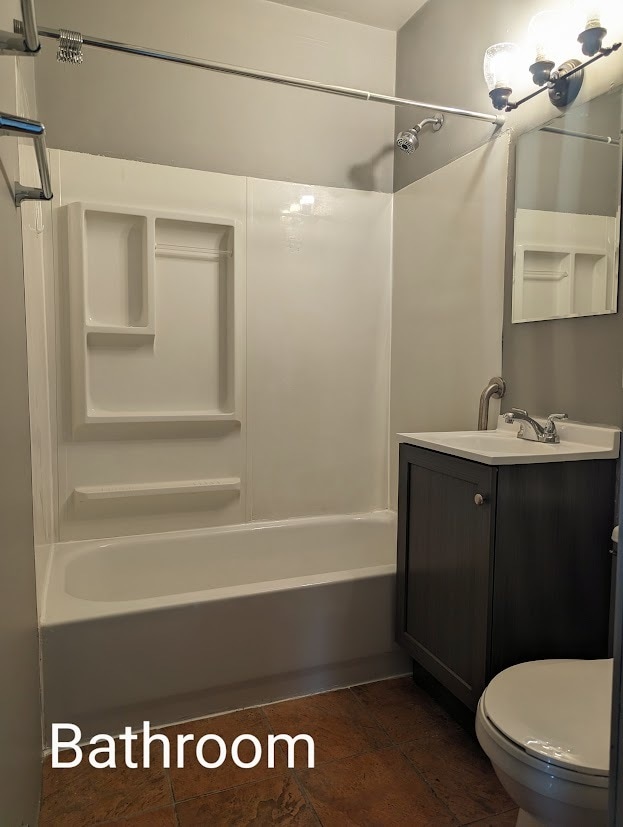 Building Photo - 407 E 6th St