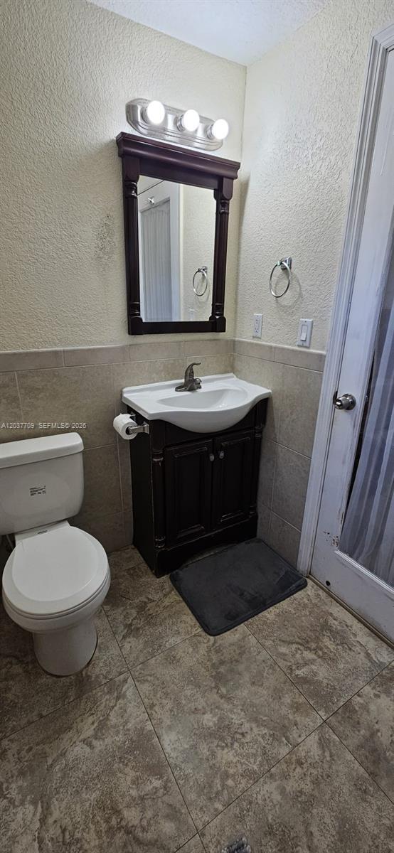 Building Photo - 6510 SW 58th Ave