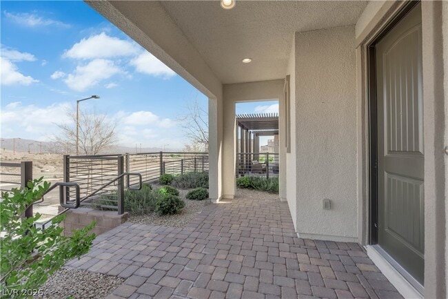 Building Photo - 11680 Hamilton Lk Ave