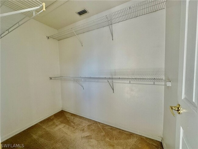 Building Photo - 996 Hampton Cir