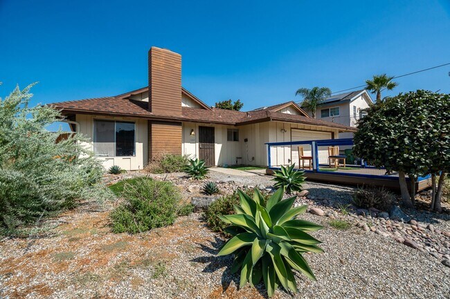 Building Photo - Furnished 4BR Oceanside Retreat w/ Pool Table, Home Gym & Utilities Included