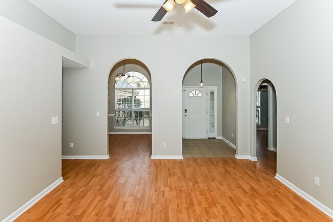 Building Photo - 1236 Biloxi St