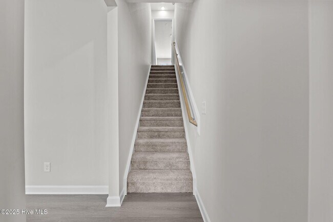 Building Photo - 700 Chestoa Trl