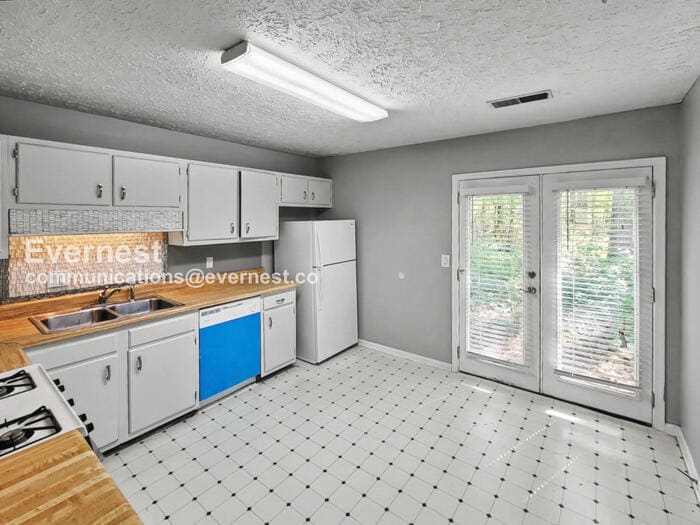 Building Photo - 1251 Hanover Pl