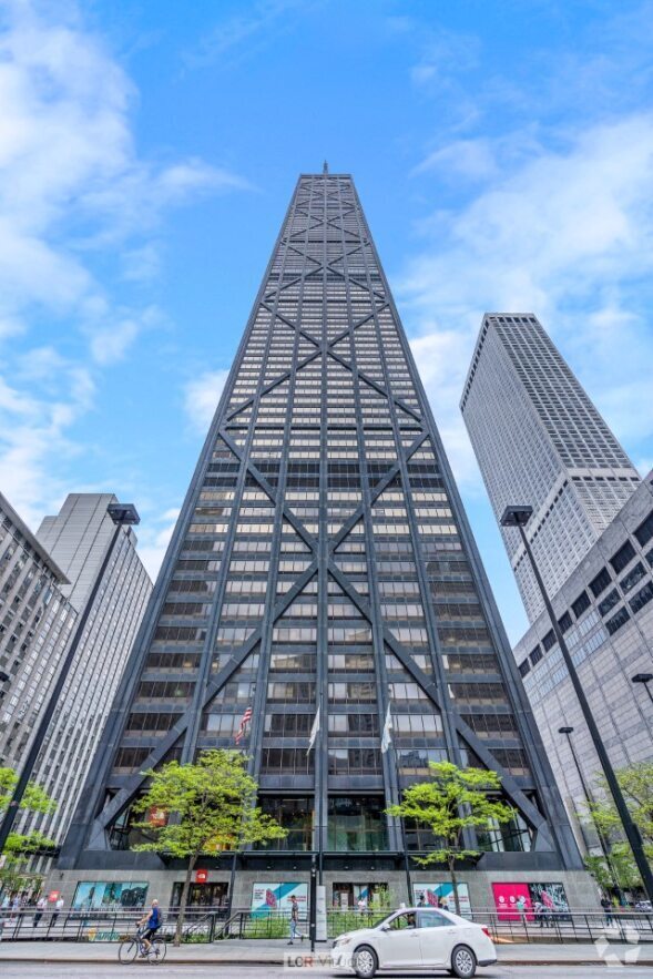 Building Photo - 175 E Delaware Pl
