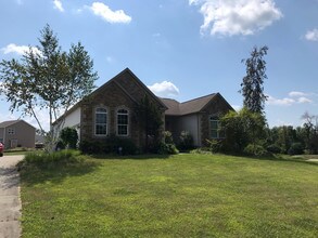 Building Photo - 1686 Sandy Lake Rd