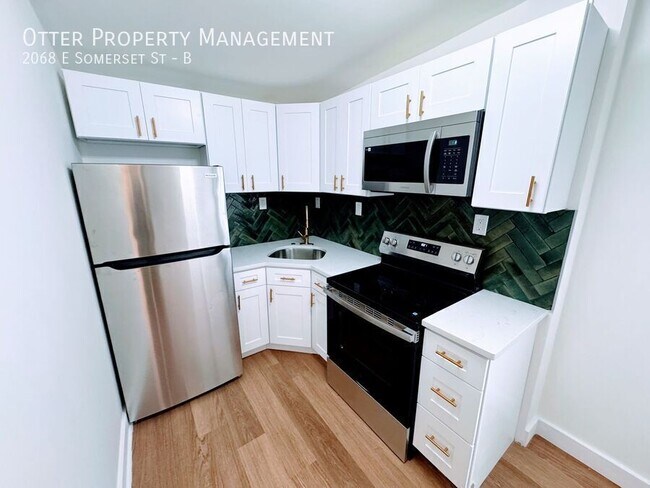 Building Photo - 2068 E Somerset St