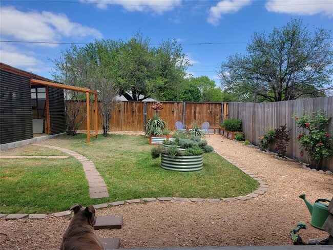 Building Photo - 17745 Loch Linnhe Loop