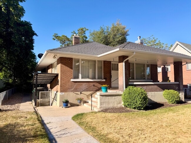 Building Photo - 170 E 300 N
