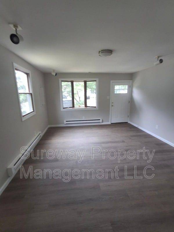 Building Photo - 77 Highland Ave