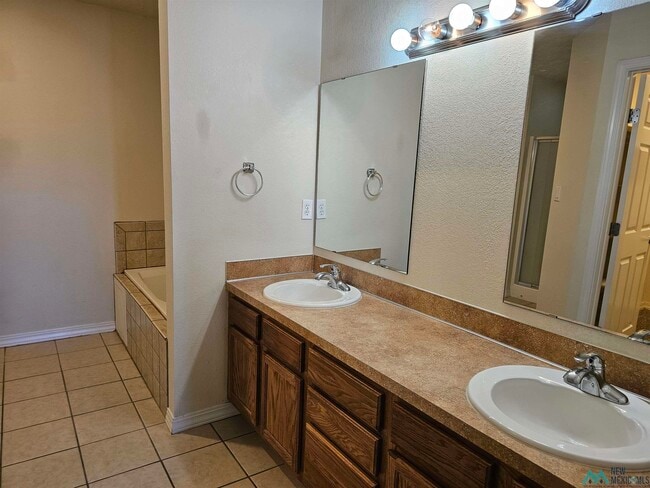 Building Photo - 108 Limestone