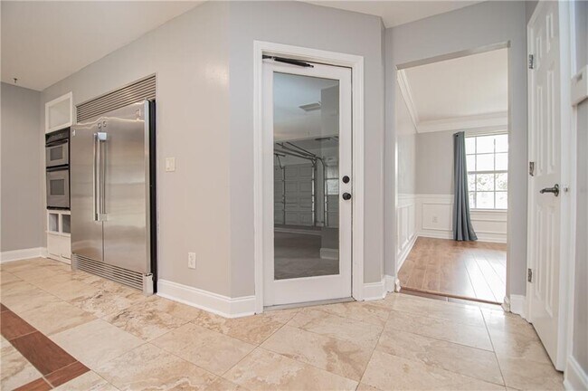 Building Photo - 1790 Tuftstown Ct