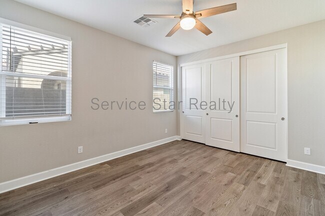 Building Photo - 17171 W Thousand Oaks St