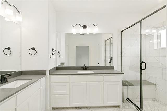 Building Photo - 1050 Marian Dr