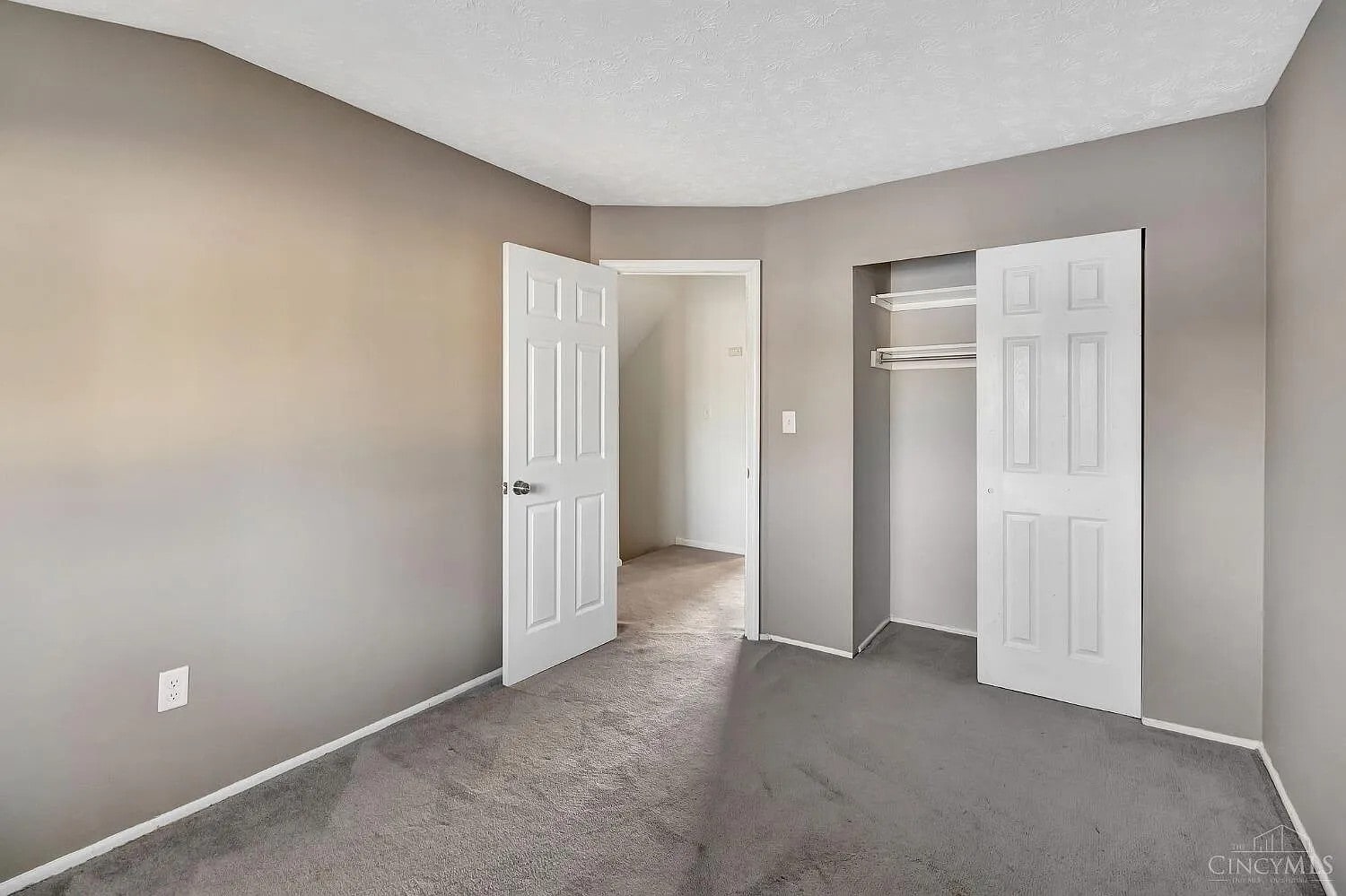 Building Photo - 7752 Montgomery Rd