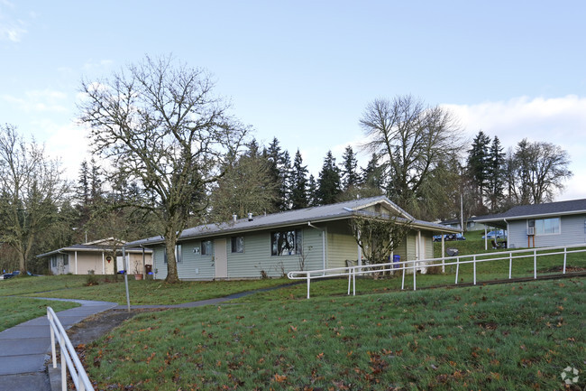 Building Photo - Oregon City View Manor