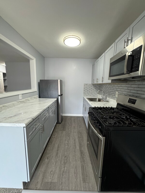 Building Photo - 1720 41st St