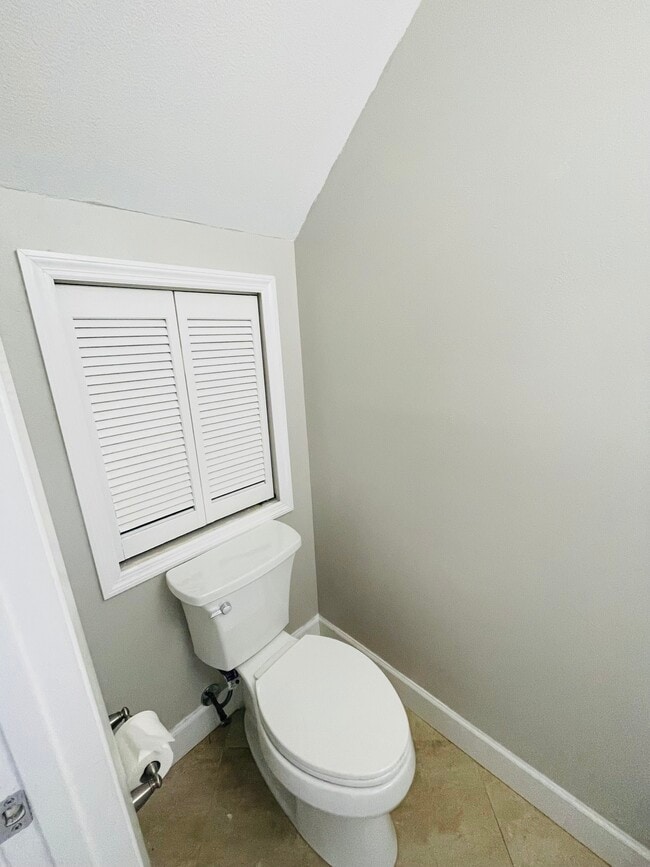 Building Photo - 606 Casa Park L Ct