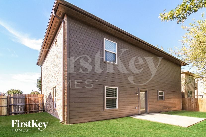 Building Photo - 12016 Garden Ct