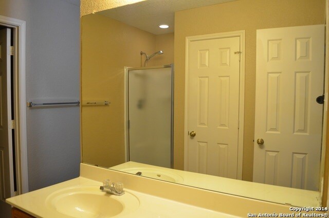 Building Photo - 443 Bluegrass Creek