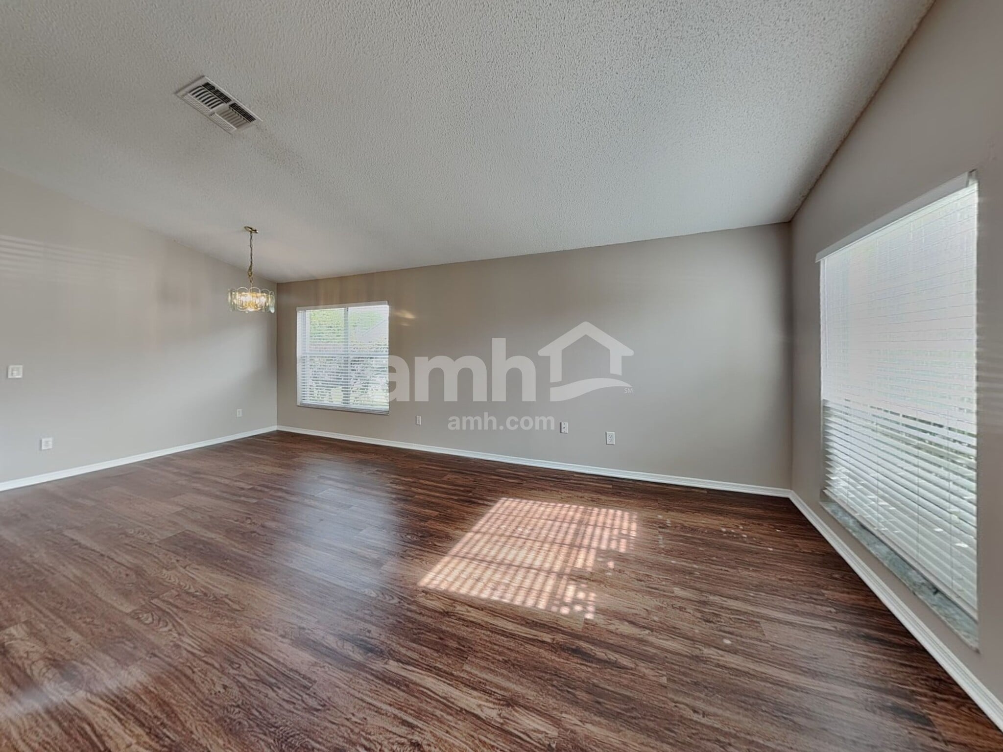 Building Photo - 503 Tree Shore Dr