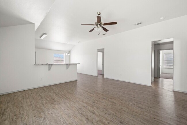 Building Photo - Beautiful 4/2/2 in Frenship ISD