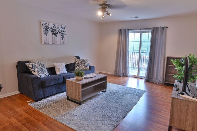 Building Photo - 2109 Cedar Run Dr