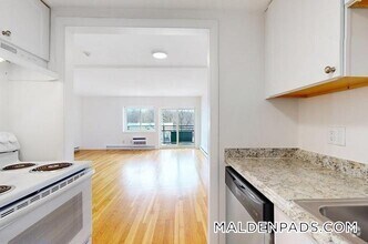 Building Photo - 525 Highland Ave