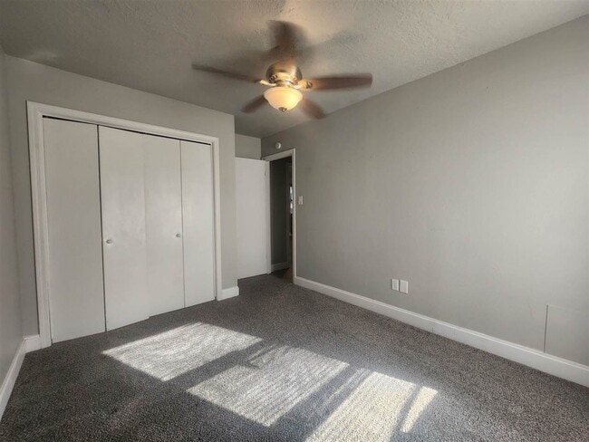 Building Photo - 6808 NW Willow Springs Dr