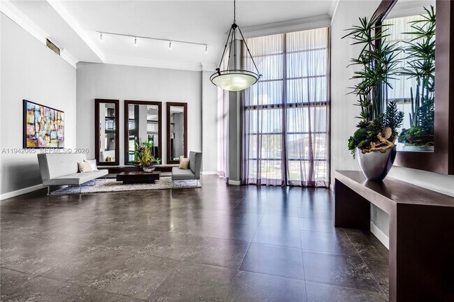 Building Photo - 200 Leslie Dr