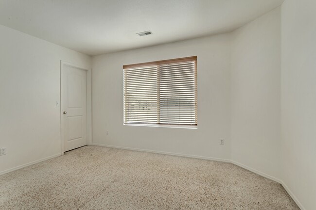 Building Photo - 2867 W 400 S