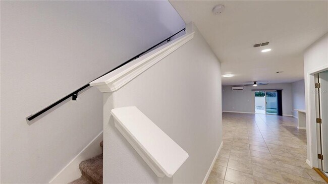 Building Photo - 17034 Yellow Pine St