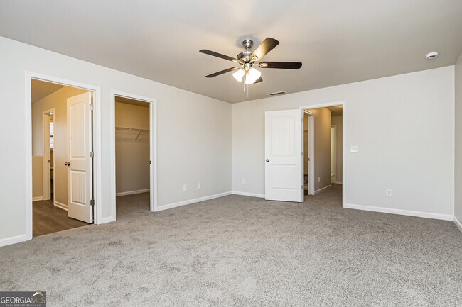 Building Photo - 175 Leland Ln