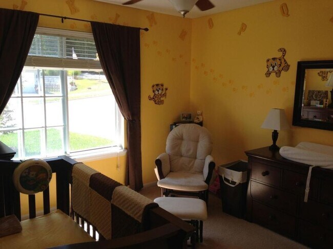 Building Photo - Beautiful single family home located in a quiet cul-de-sac