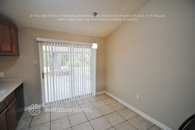 Building Photo - 6410 Golfview Ave