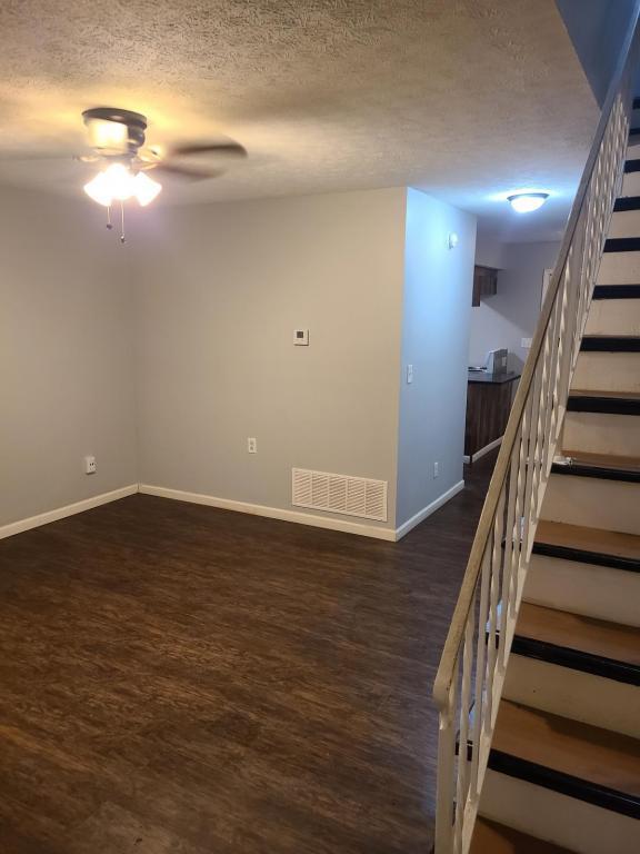 Primary Photo - 1707 Kings Mill Ct